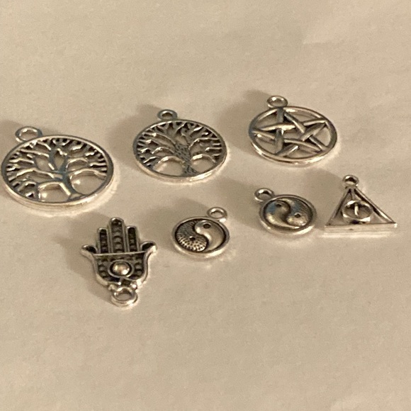 Lot of 7 Wiccan/pagan/occult pendants/charms for jewelry - Picture 2 of 3